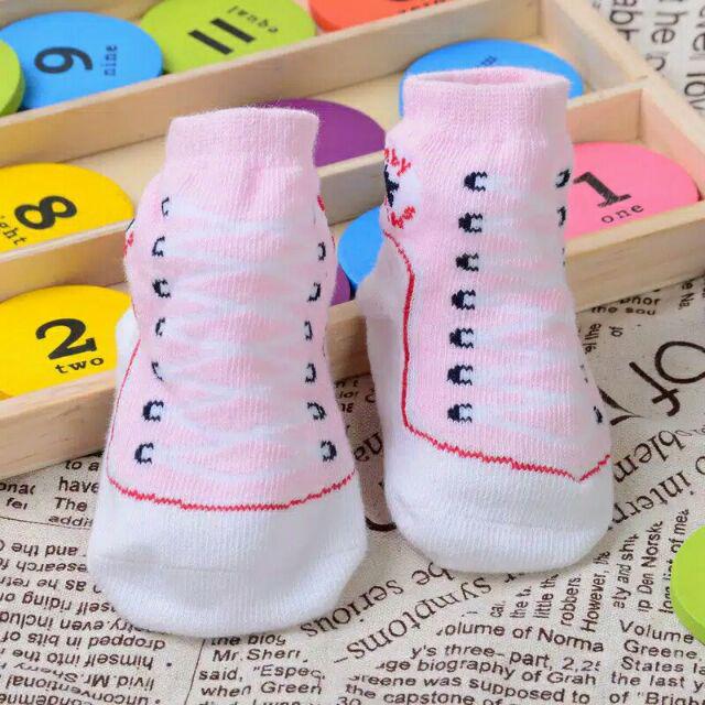Kaos kaki converse kaos kaki bayi anti slip model sepatu Kaos kaki converse kaos kaki bayi anti slip model sepatu