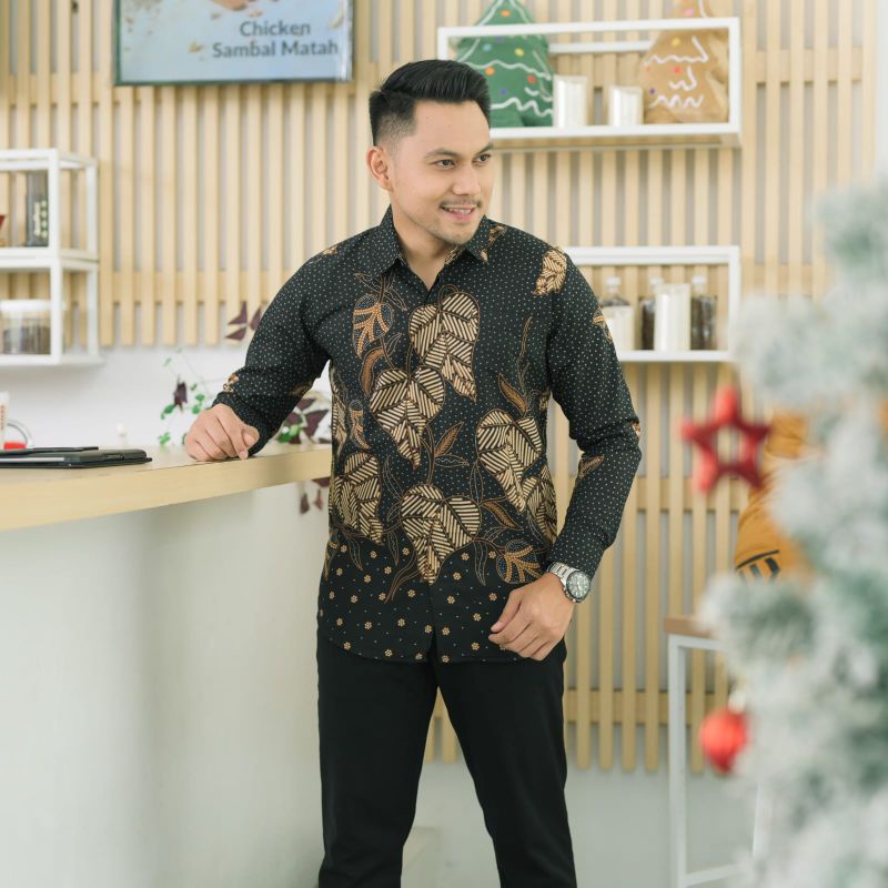 KEMEJA BATIK PRIA ELEGAN (SLIM FIT)