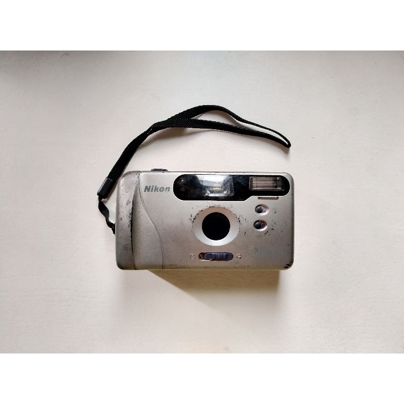 kamera analog nikon ef300