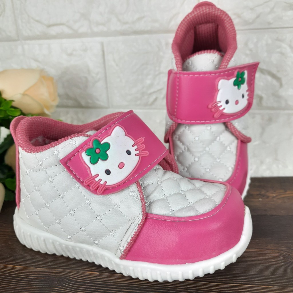 [TAMAN SEPATUKU] SEPATU TRENDY MURAH SNEAKER KARAKTER KARTUN KUCING HELLO KITTY ANAK PEREMPUAN 1-3 THN CAX18