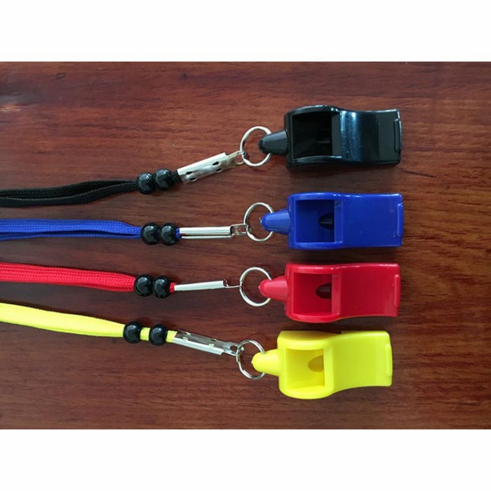 Peluit Classic dengan Keychain Lanyard FOX40 Whistle Sport Survival