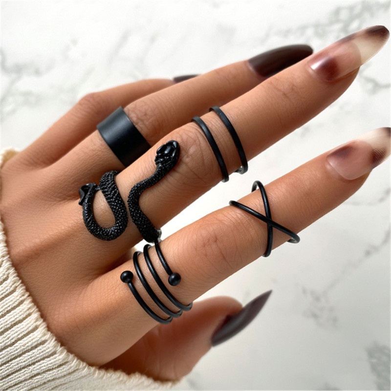 YEEZII 5pcs / Set Cincin Model Ular Warna Hitam Untuk Wanita