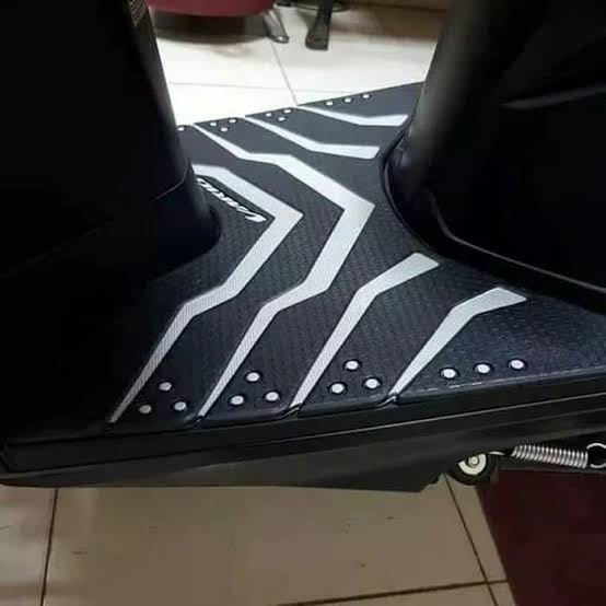 Pijakan alas kaki Karpet step floor (Segel) New Vario 125/150 2018 sd 2023 SmartKey Original AHM