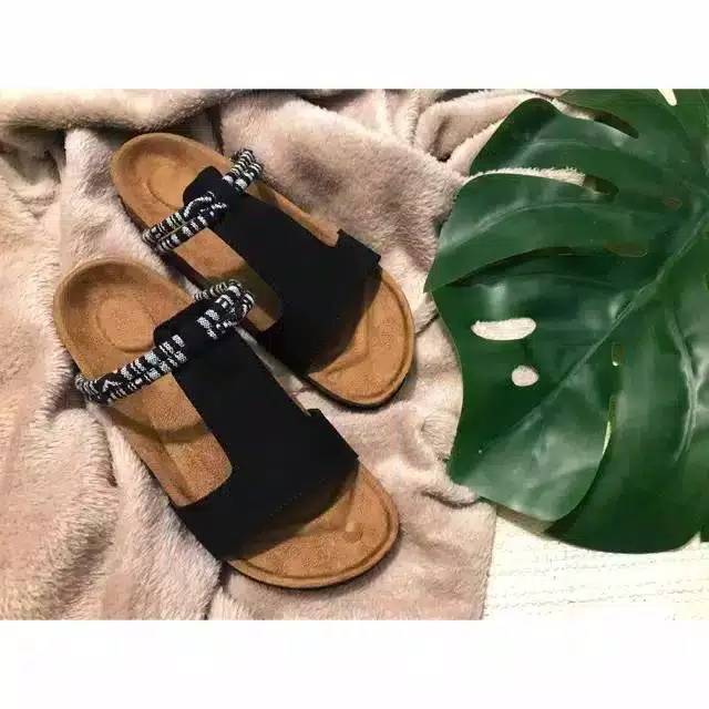 SB //  SANDAL TALI ETNIC HITAM // WARNA TALI RANDOM