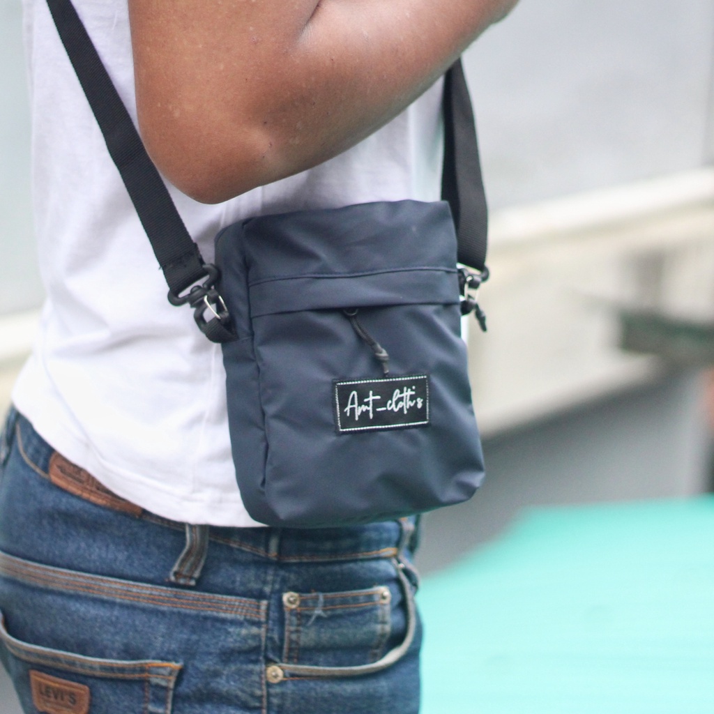 Amt_Cloth's - Tas Selempang Waterproof Sling Bag Phone Card Holder Penutup Resleting Rantie Series