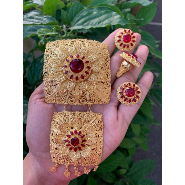 bros alpaka bali set kebaya motif kotak jumbo