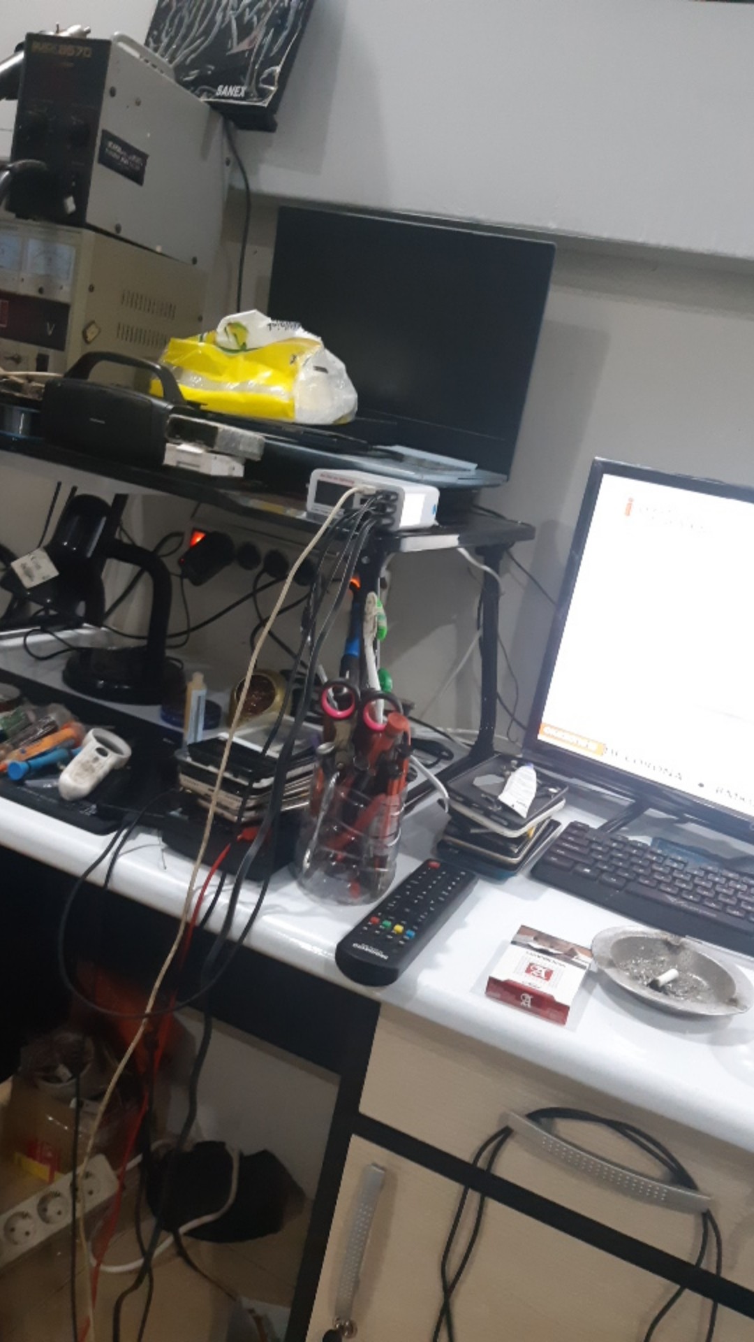 Glossy Putih Premium Wallpapaer Dapur Glossy Wallpapaer Kitchen Set Wallpeper Meja 60cm X 5meter