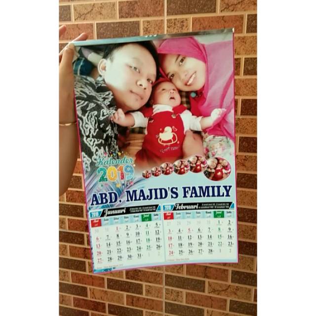 

Kalender Dinding Keluarga 6 LEMBAR Free Desain dan Motif