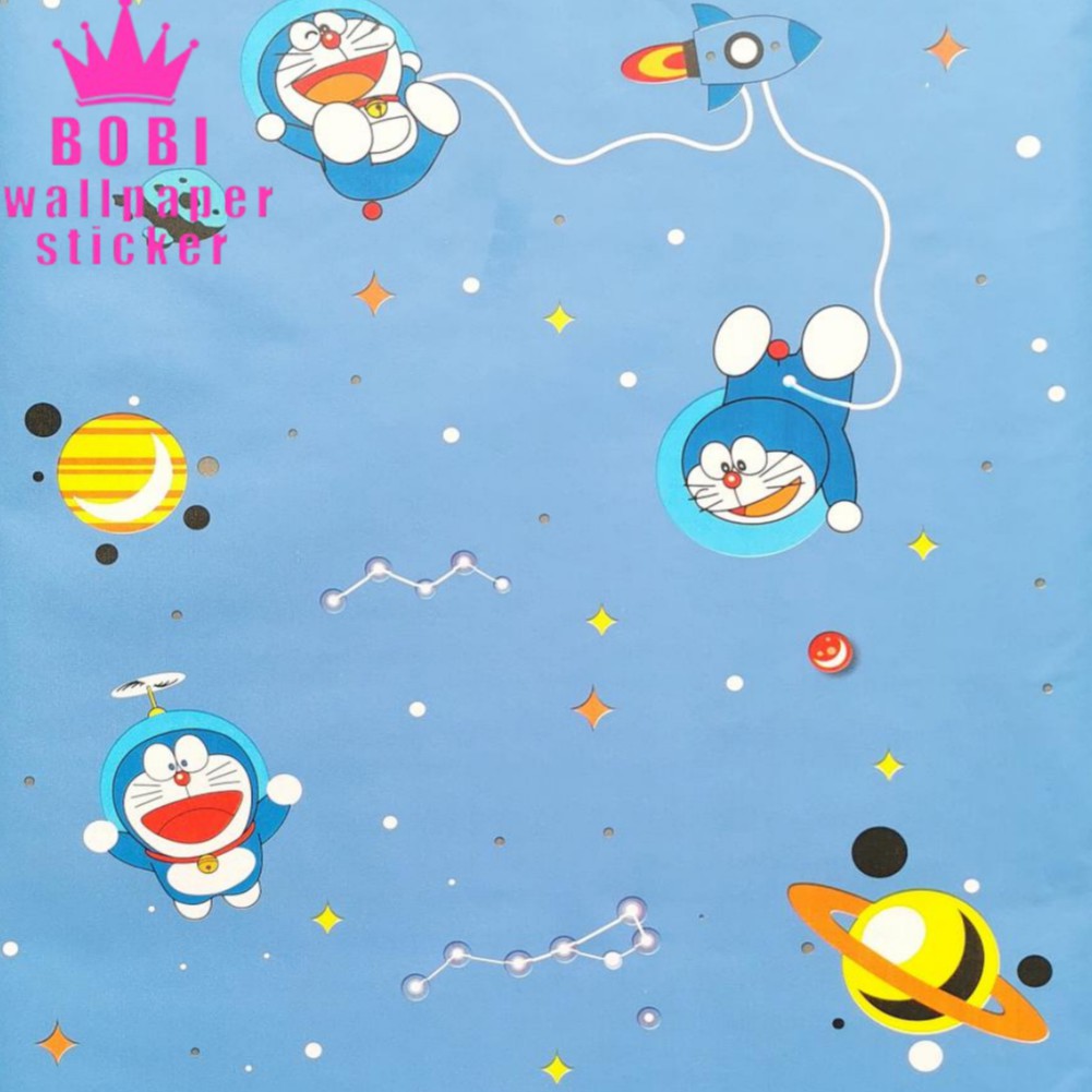 Wallpaper Sticker Motif Doraemon luar angkasa 5437/ Wallpaper New 2020 / Ukuran 9mx45cm