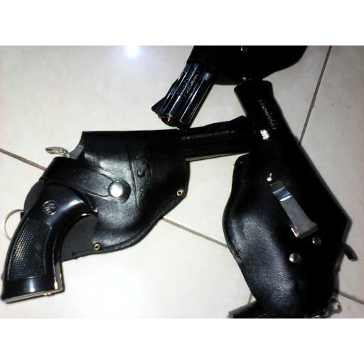 Korek Api Bara Pistol Colt Phyton Magnum Revolver + Sarung (Kecil)