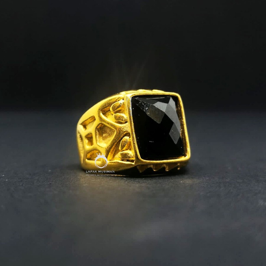 Cincin Pria Titanium Anti Karat Warna Gold Black Onyx Asli Original