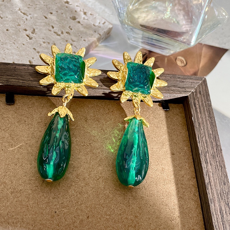 Anting Stud Kristal Bentuk Bunga Matahari Persegi Besar Warna Hijau Bening Gaya Retro Untuk Wanita