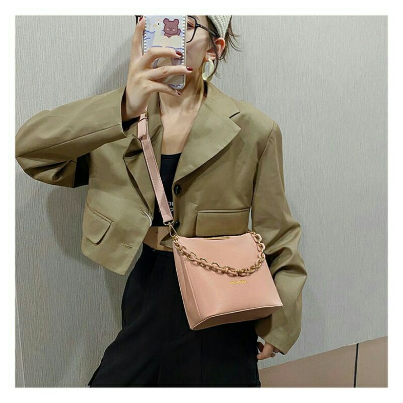 amourre slempang rantai/tas slempang/tas fashion/