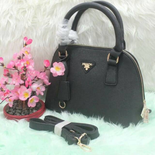 Tas bag Prada alma kw super kulit taiga murah handbag kantor kerja hitam