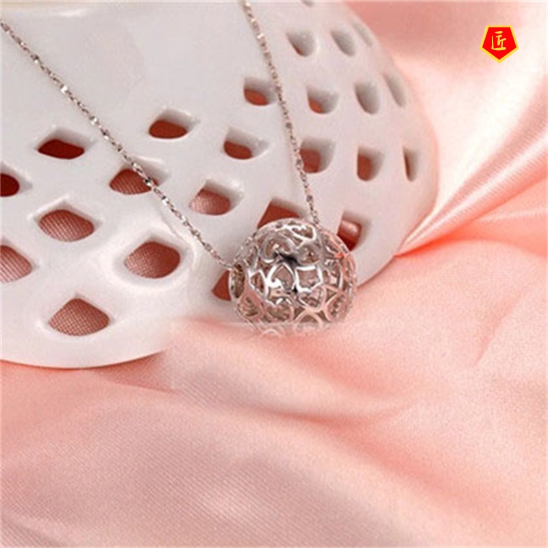 [Ready Stock]Hollow Exquisite Ball Necklace Silver Simple Fashion