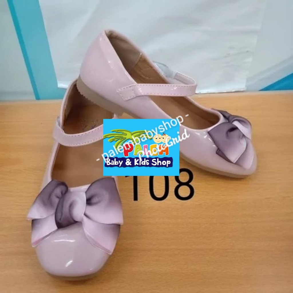 Sepatu Anak Prempuan Casual Flats Tali Ujung Runcing 108