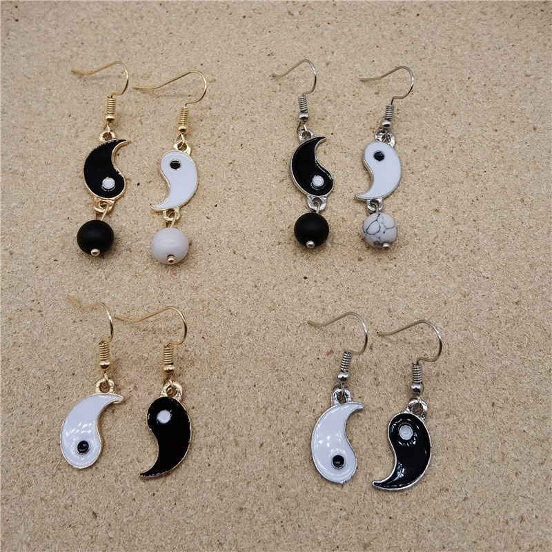 Anting Kait Desain Simbol Philosophy Yin Yang Life Balance Gaya Retro Klasik Untuk Wanita