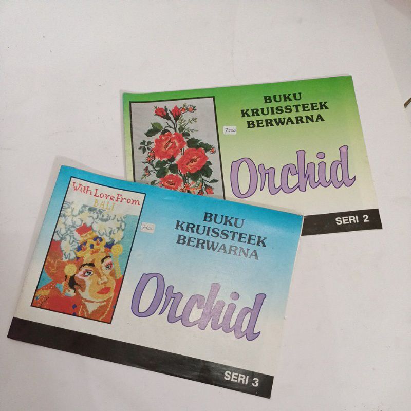 

Buku Kruisstek Berwarna