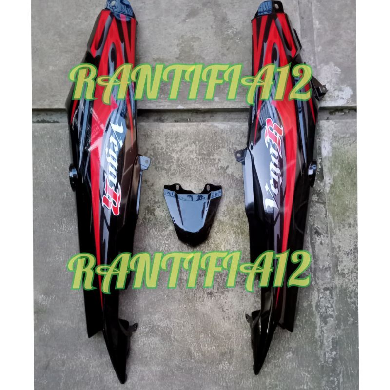 cover body samping belakang Yamaha Vega R new + striker merah