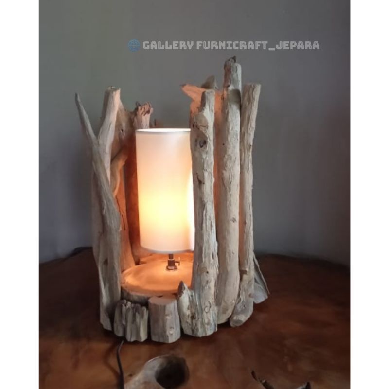 Lampu Tidur Kayu Jati Erosi - 45cm