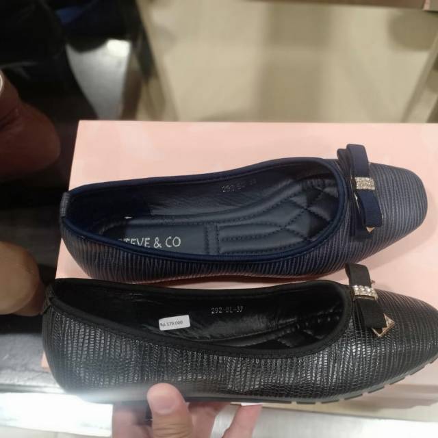 Sale sepatu flat original merk branded "Steve&Co" 195ribu aja,ready size 36-40 dijawin awet & murah.