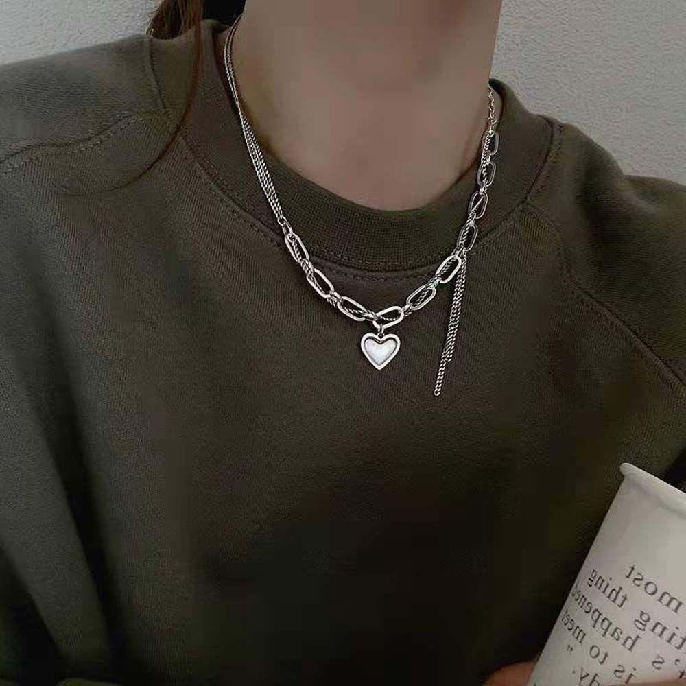 NEEDWAY Wanita Kalung Pasangan Punk Hadiah Pesta Cinta Hati Asimetri Stainless Steel Rumbai Fashion Perhiasan Jantung Liontin Choker