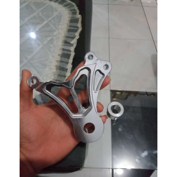 breket kaliper belakang bilet cnc 2P piston