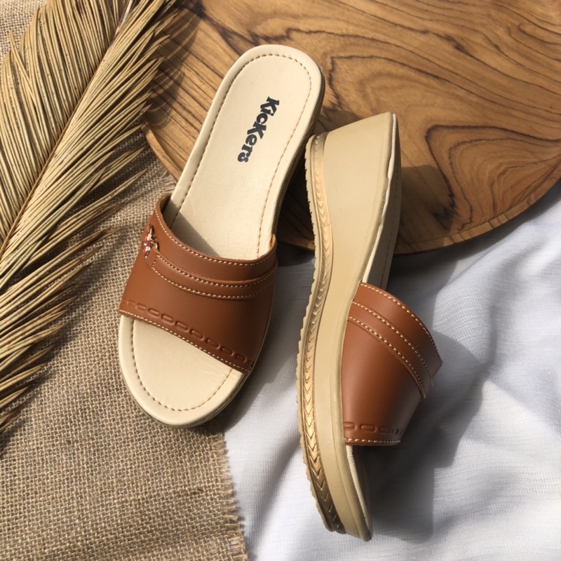 SANDAL WEDGES LESTARI 2 SELOP SENDAL CEWEK WANITA SLOP BUNGA TERBARU TERLARIS TERMURAH WEDGES SANDAL WANITA 5CM CASUAL TERBARU KEKINIAN PESTA KONDANGAN ARISAN MALL CAFE SENDAL TINGGI PEREMPUAN IBU