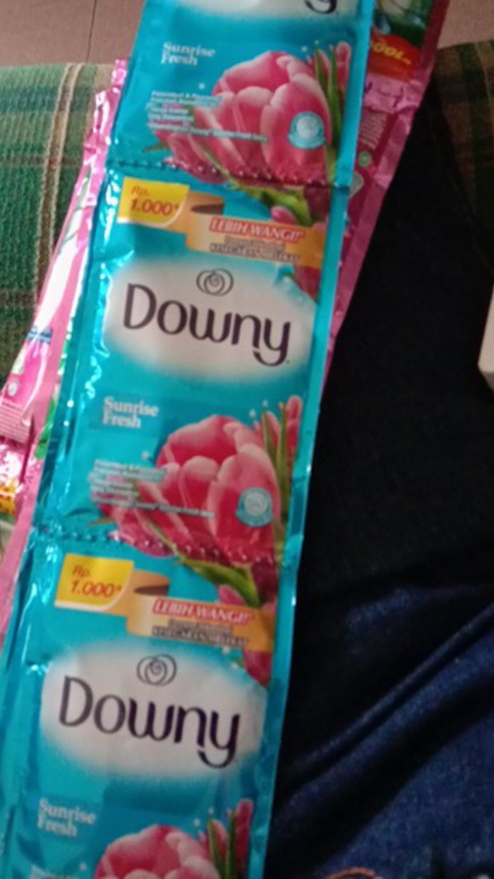 Downy Sunrise Fresh Rencemg @1000 Sachet