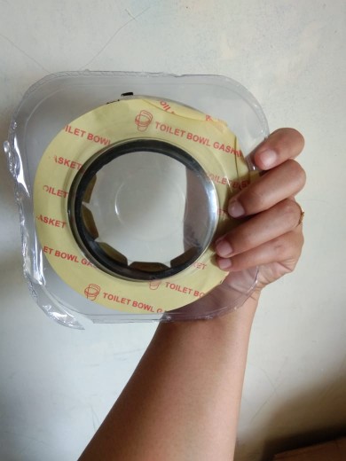 Closet Duduk Import Jarak As 25 Cm Dual Flush