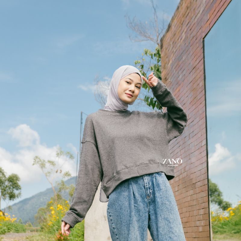 ZANO BASICS Sweater Crop Meyo Gerald