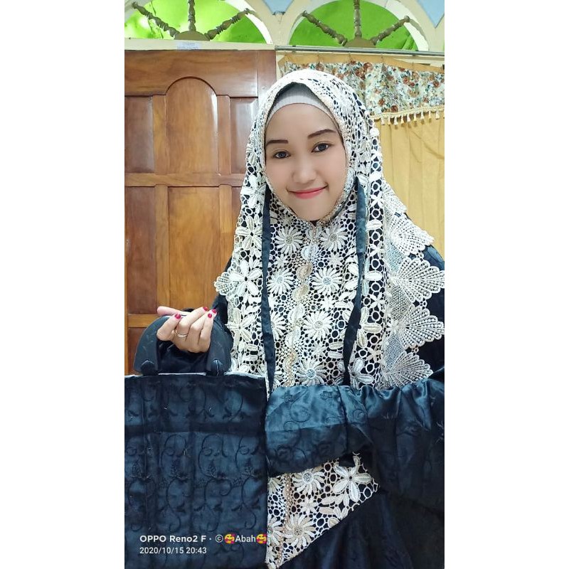 Mukena TERUSAN SUTRA JEPANG MEWAH HIASAN SWAROSKY KHUSUS HITAM