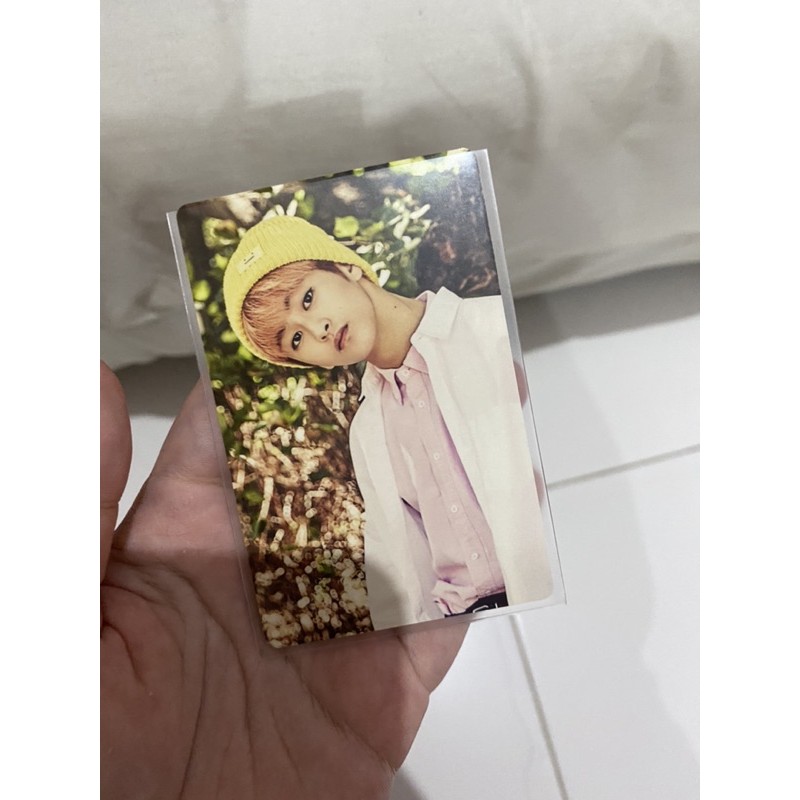 Mark lee photocard SG17 season greeting 2017