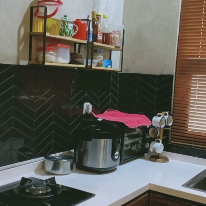 Tora Rak Dinding 2 Ambalan Kayu Dan Besi Buku Make Up Hiasan Dekorasi - Cokelat, 30Cm