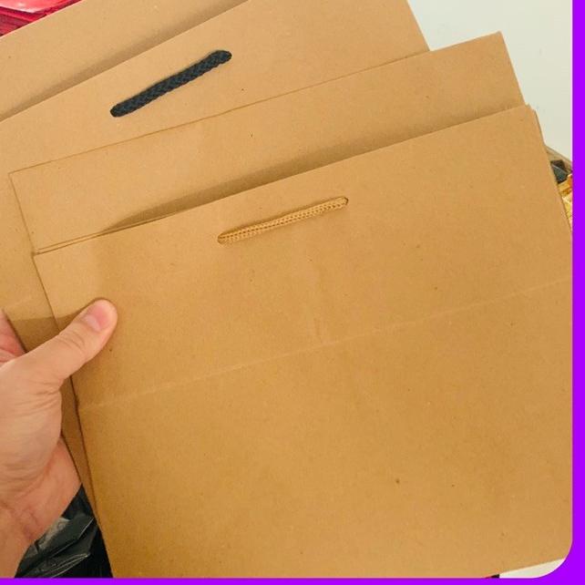 

➦ paper bag kotak polos BOX NASI KOTAK Bento 26x26x22 / Harga 1 LUSIN 12 pcs ▼