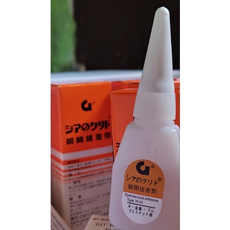 

Lem G Korea Serbaguna Super Lengket