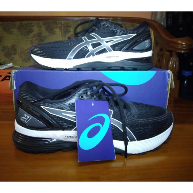 Asics Gel Nimbus 21 / Sepatu Olahraga
