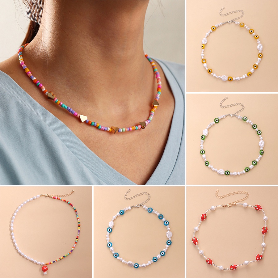 Kalung Rantai Pendek Dengan Liontin Bentuk Hati Motif Strawberry Untuk Wanita