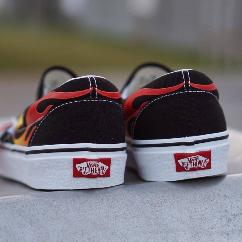 VANS SLIP-ON FLAME BLACK WHITE ORIGINAL 100%