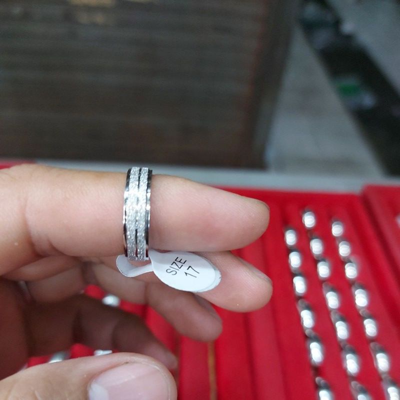 CINCIN STAINLESS STEEL/TITANIUM PASIR perbox isi 36pcs