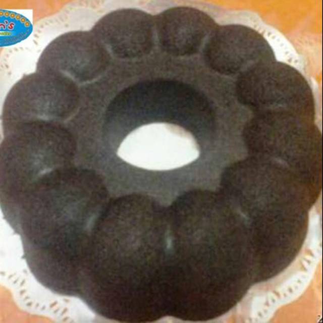 

Bolu Ketan Hitam 23 cm