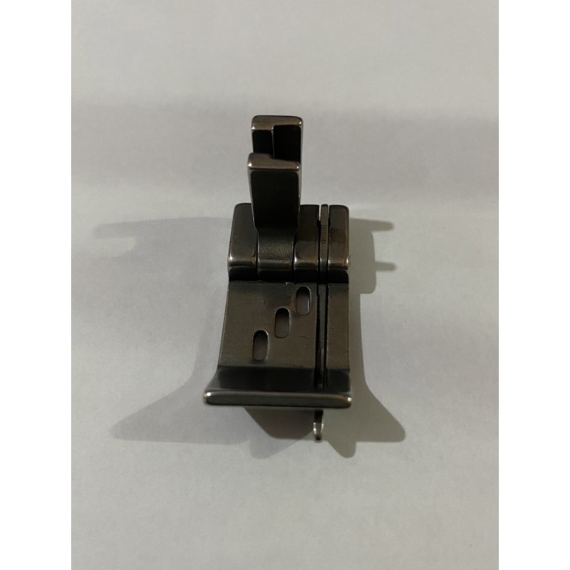 sepatu Mh jarum 3 rantai garis miring