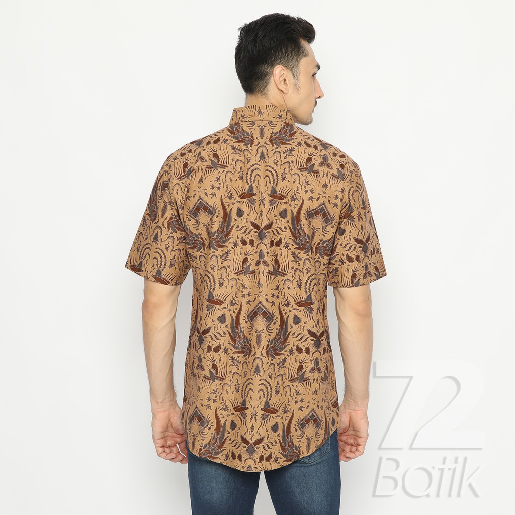 KEMEJA BATIK PRIA Lengan Pendek Slimfit Slim Fit Premium Warna Coklat Cokelat Choklat 726885 Cap 72 - Baju Kemeja Atasan Pakaian Setelan Batik Pria Cowok Laki Laki Remaja Keluarga Kantor Lengan Pendek Modern Slimfit Slim Fit Premium Kekinian