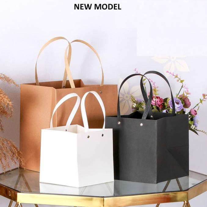

Kantong kotak b23cm tali , kantong kado souvenir ZAKKA berkualitas - Biru