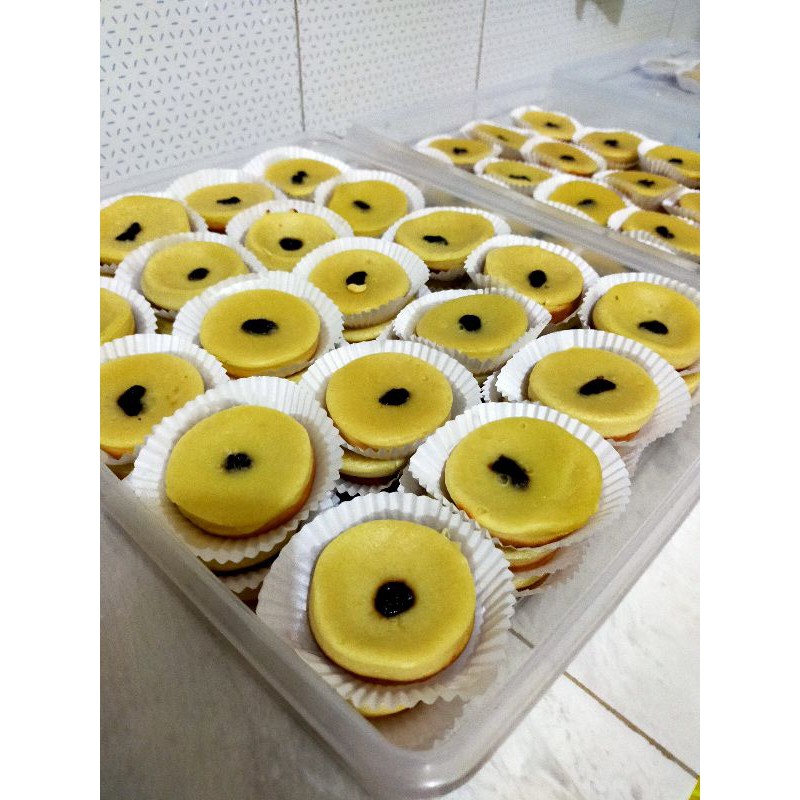 

Kue lumpur bu majid