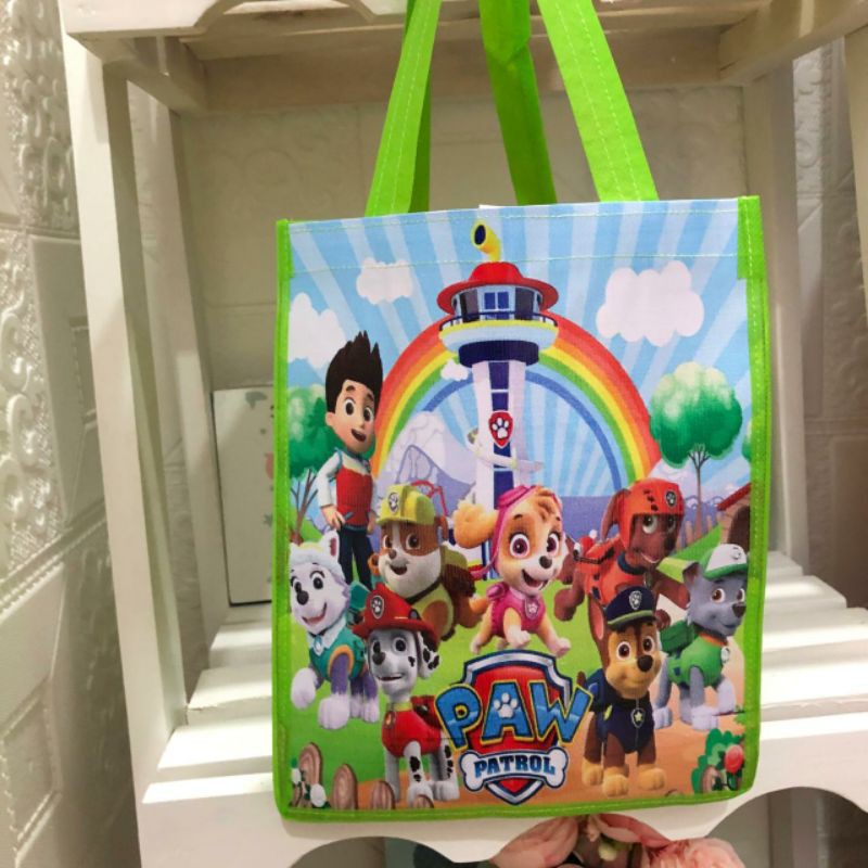 

Tas Tenteng Spunbond Full Paw Patrol