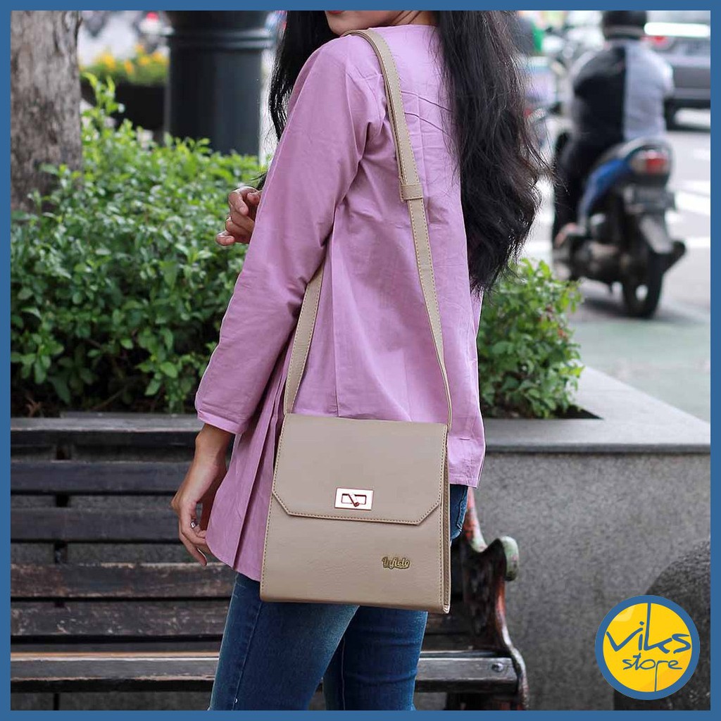 Tas Selempang Wanita Cewek Sling Bag Waist Distro Lokal Premium Style Casual Multifungsi Elegan Inficlo