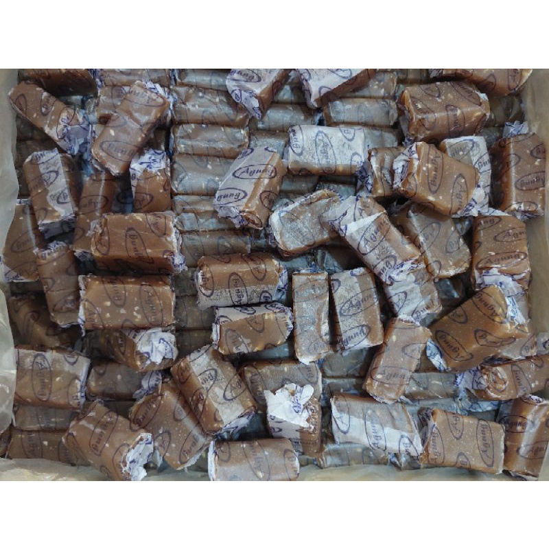 

Dodol wijen khas garut