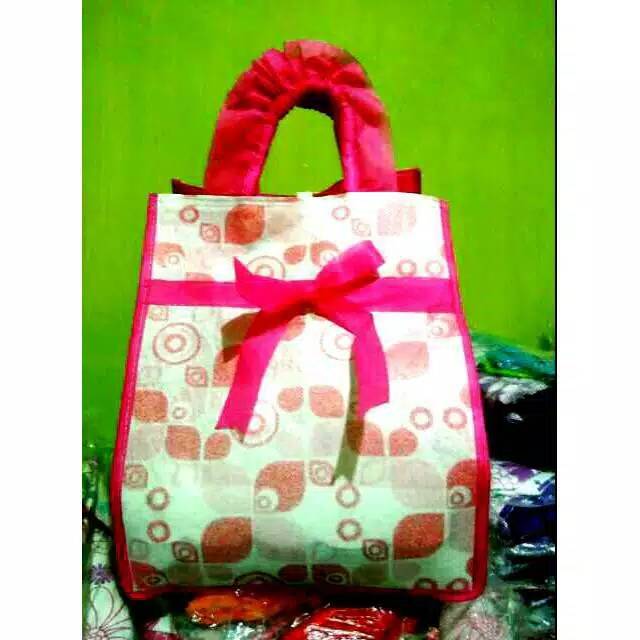 

Tas pita box prepet kain uk 22 cm.