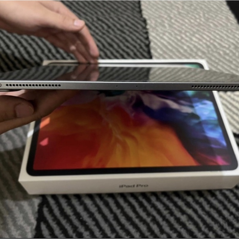 Jual ipad pro 2020 4th 12,9 inch 128 gb Wifi only (INCLUDE APPLE PENCIL
